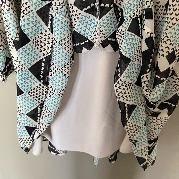 REISS Ardelle Geo Heart Mini Dress Long Sleeve Size 6 - Picture 12 of 12